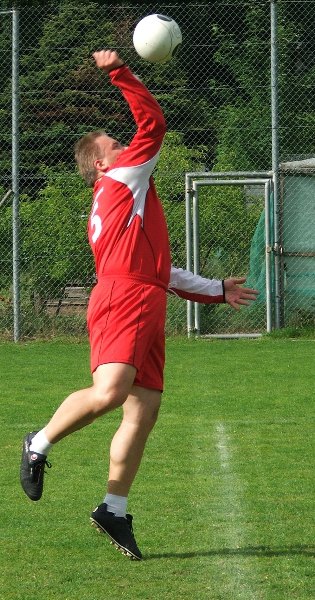 Rolf Ludwig bei der Angabe