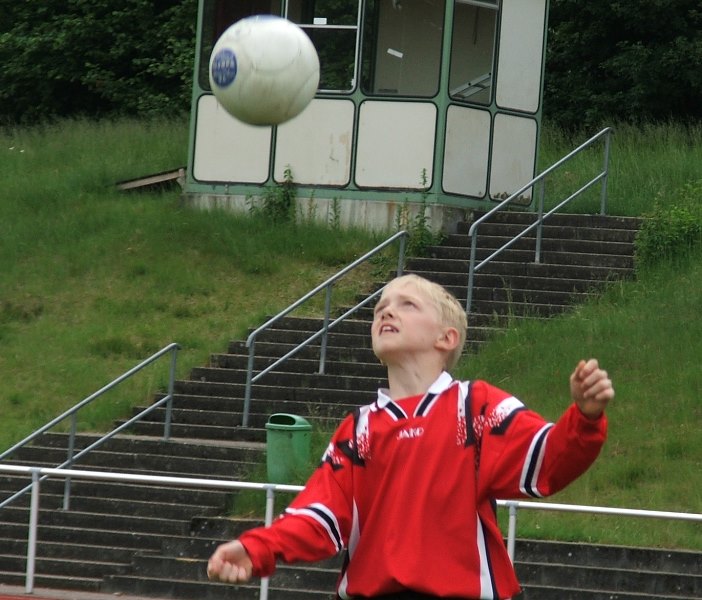 Zuspiel bei Kirchen I