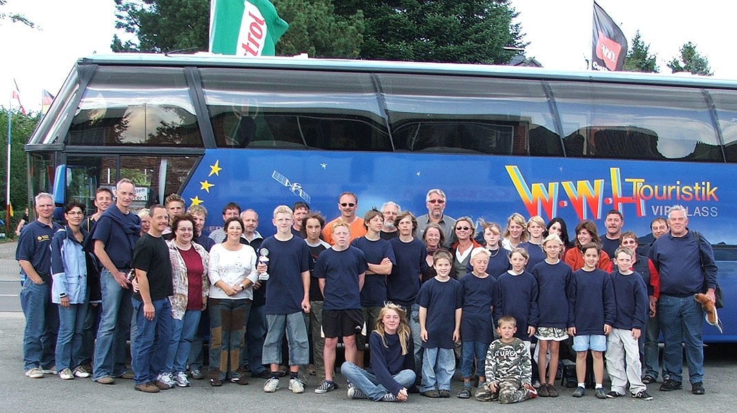 Ein vollbesetzter Reisebus brachte die Kirchener Faustballer zur DM nach Kellinghusen