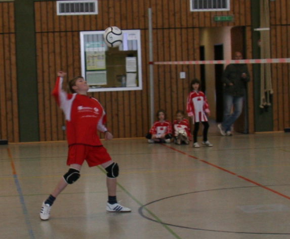 Florian Schneider mit voller Kraft im Angriff