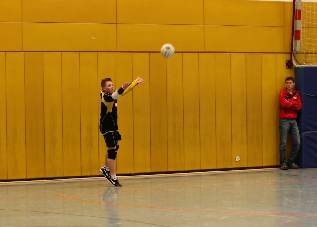 Nils Imh�user in der Abwehr