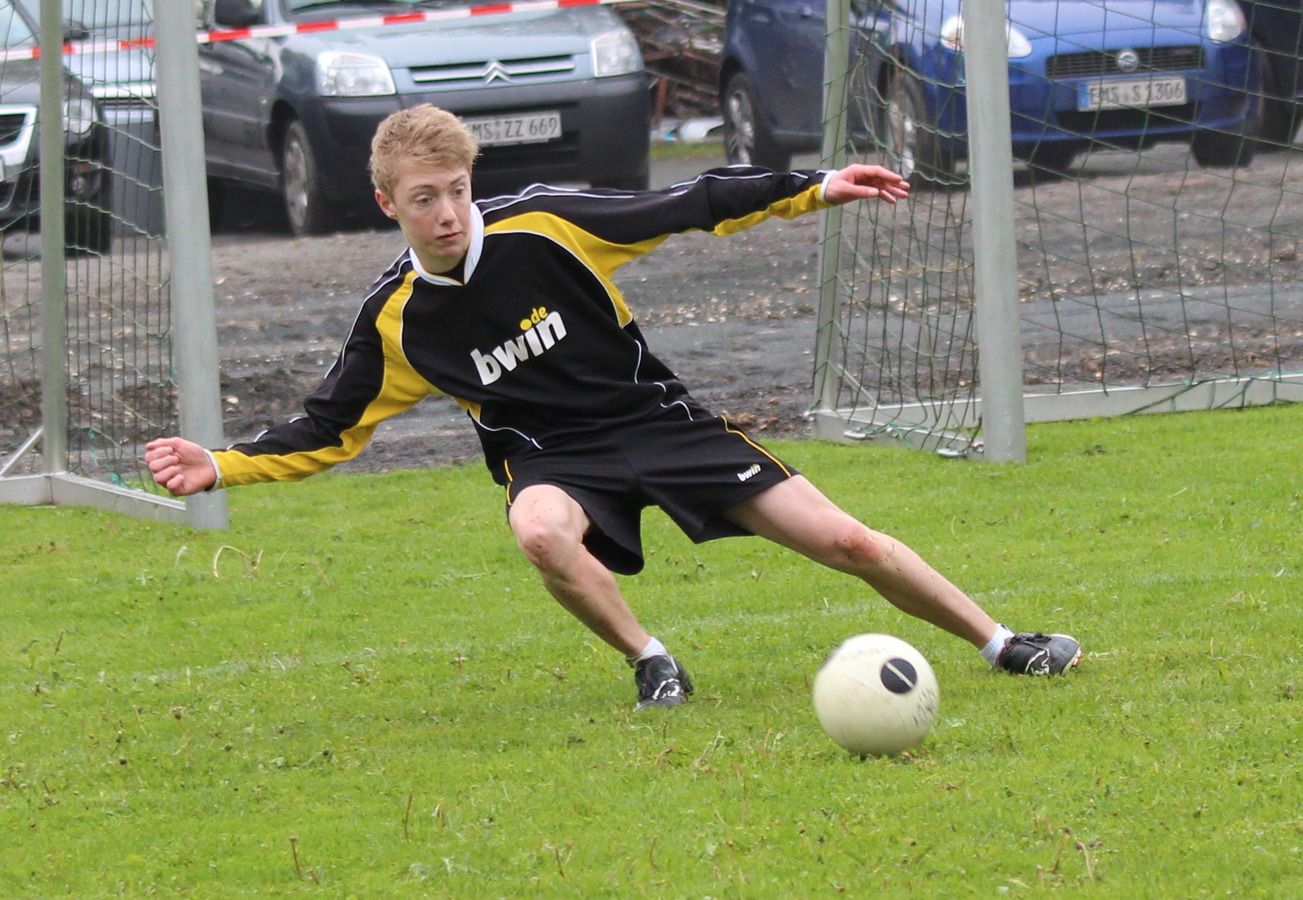 Robert Pfeifer konzentriert sich auf den Ball