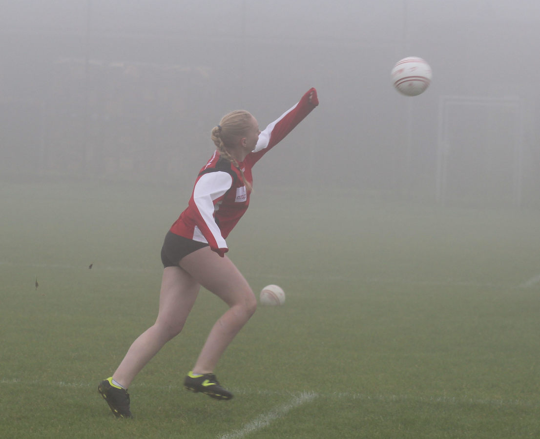 Die VfL Zuspielerin entsch�rft einen weiteren Angriffsball