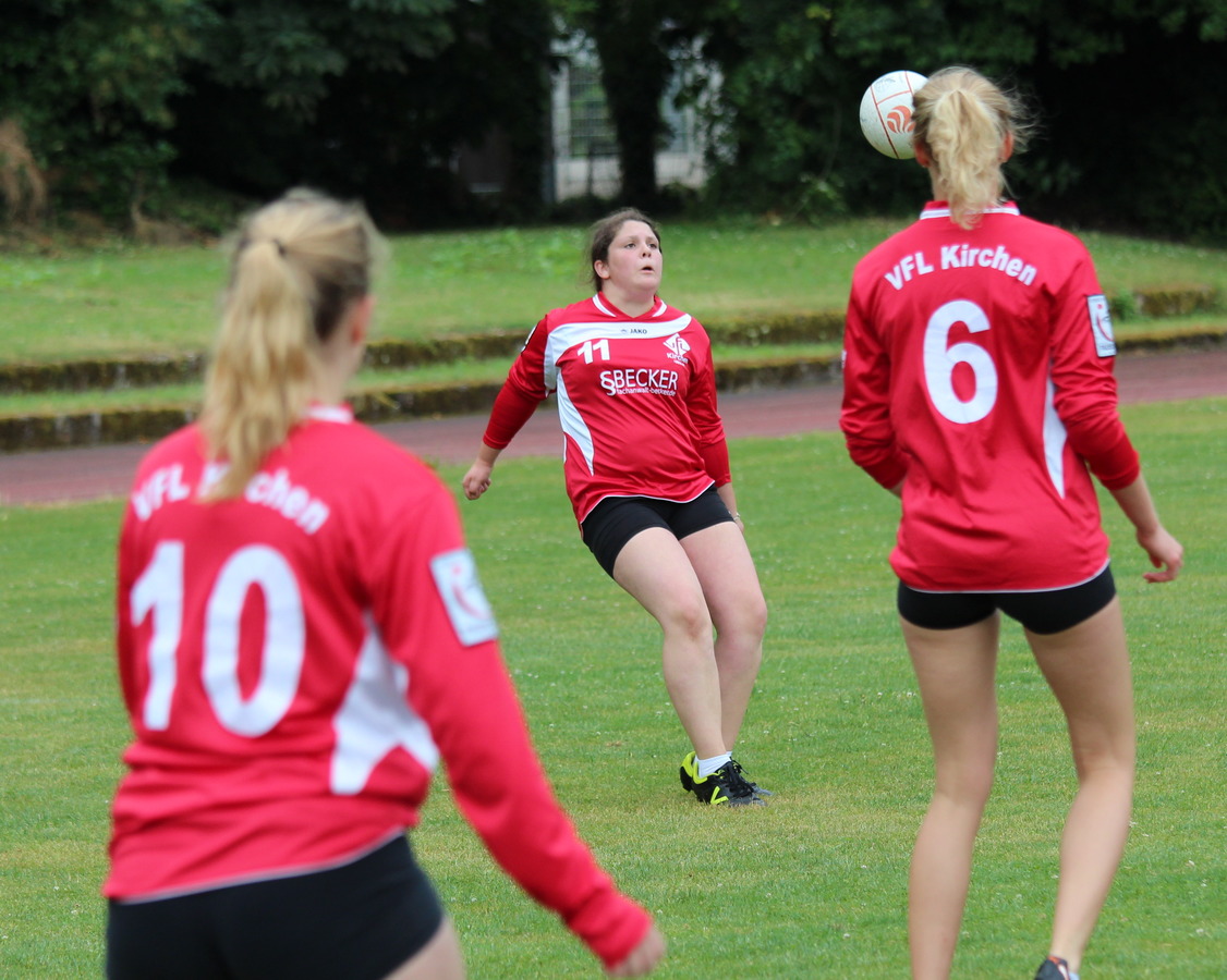 Abwehraktion von Anna Rommersbach