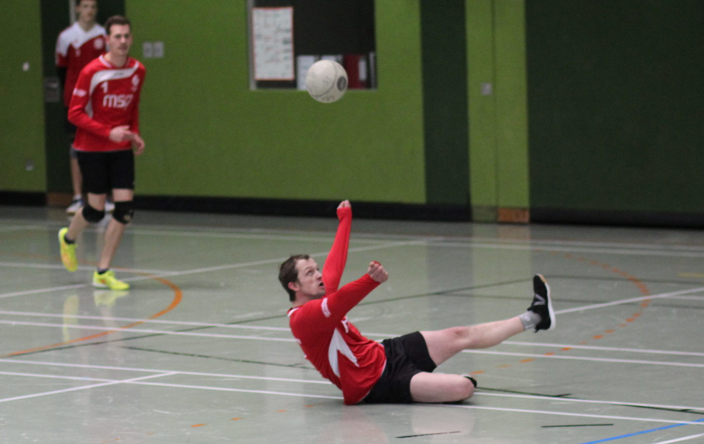 Sven Sauskojus nimmt grazil den Ball an