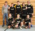 Trainer S�ren Ebel, Nils Imh�user, Nico Hammer, Robin Schuh, Paul Schroeter <br> vorne: Florian Brauer, Robert Pfeifer, Lukas Halbe